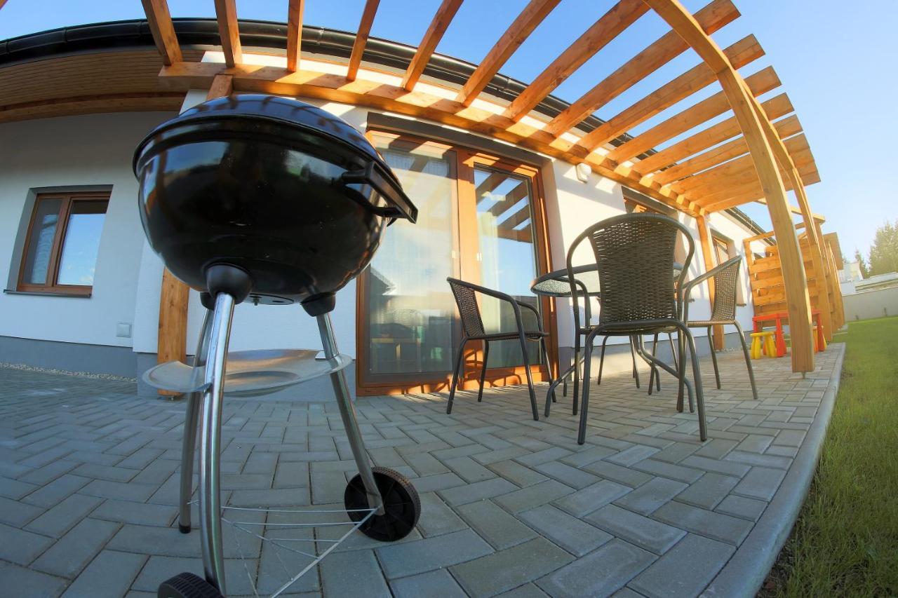 Kamilli Apartment Bešeňová Екстериор снимка