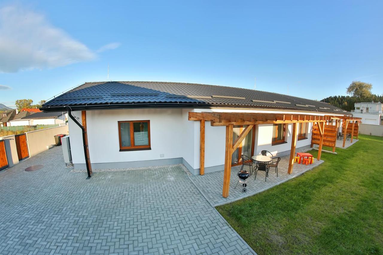 Kamilli Apartment Bešeňová Екстериор снимка