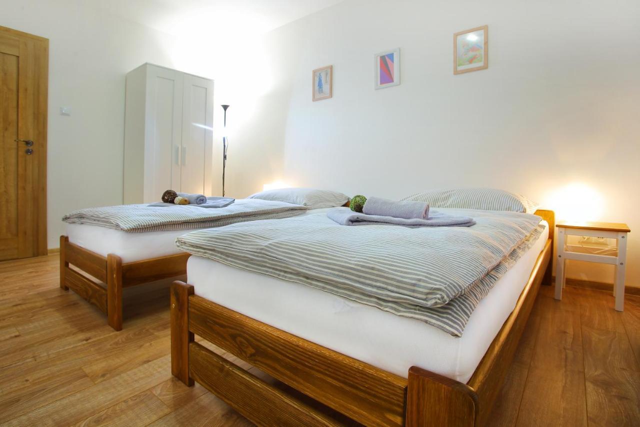 Kamilli Apartment Bešeňová Екстериор снимка