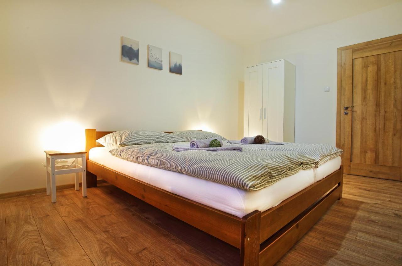 Kamilli Apartment Bešeňová Екстериор снимка
