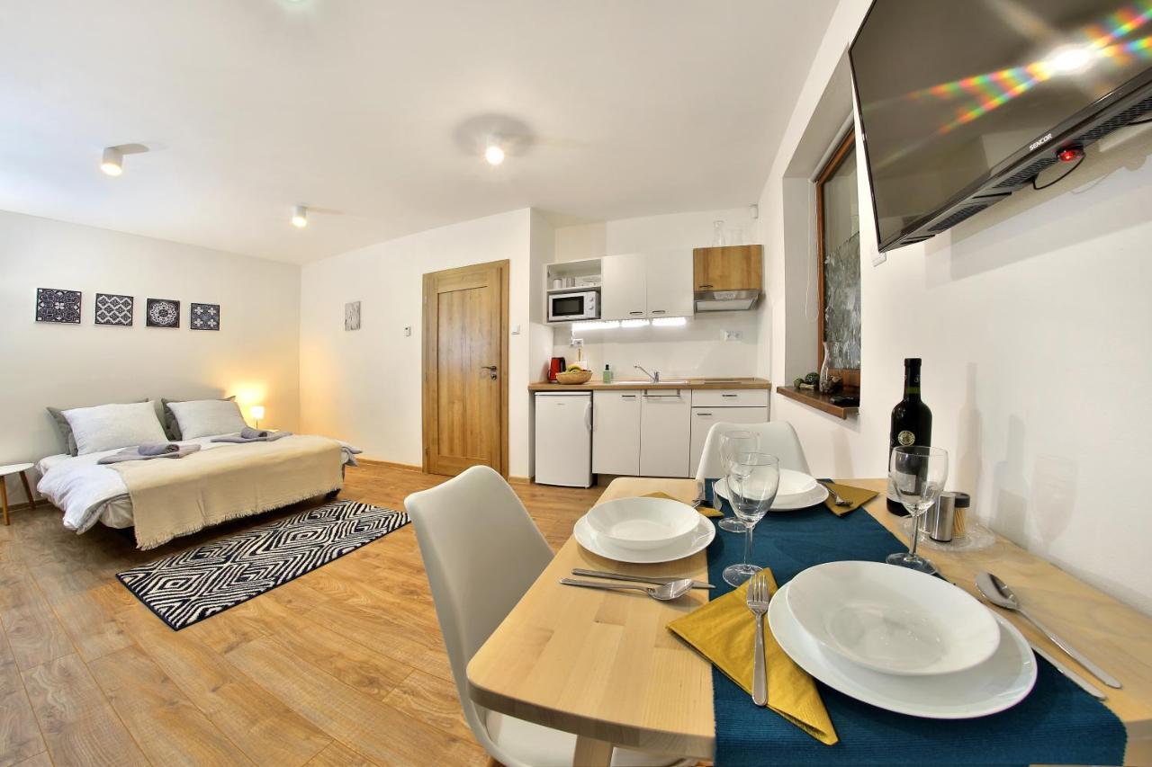 Kamilli Apartment Bešeňová Екстериор снимка