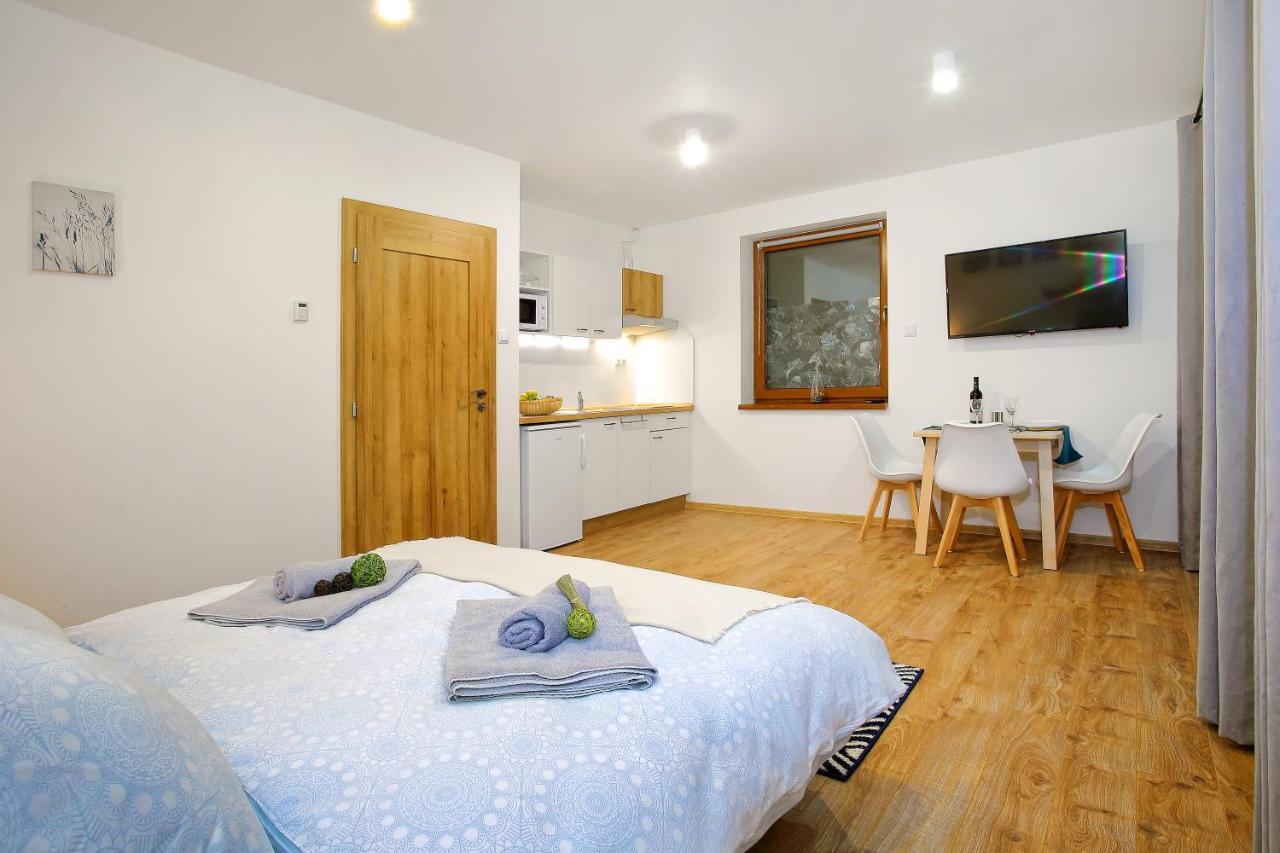 Kamilli Apartment Bešeňová Екстериор снимка