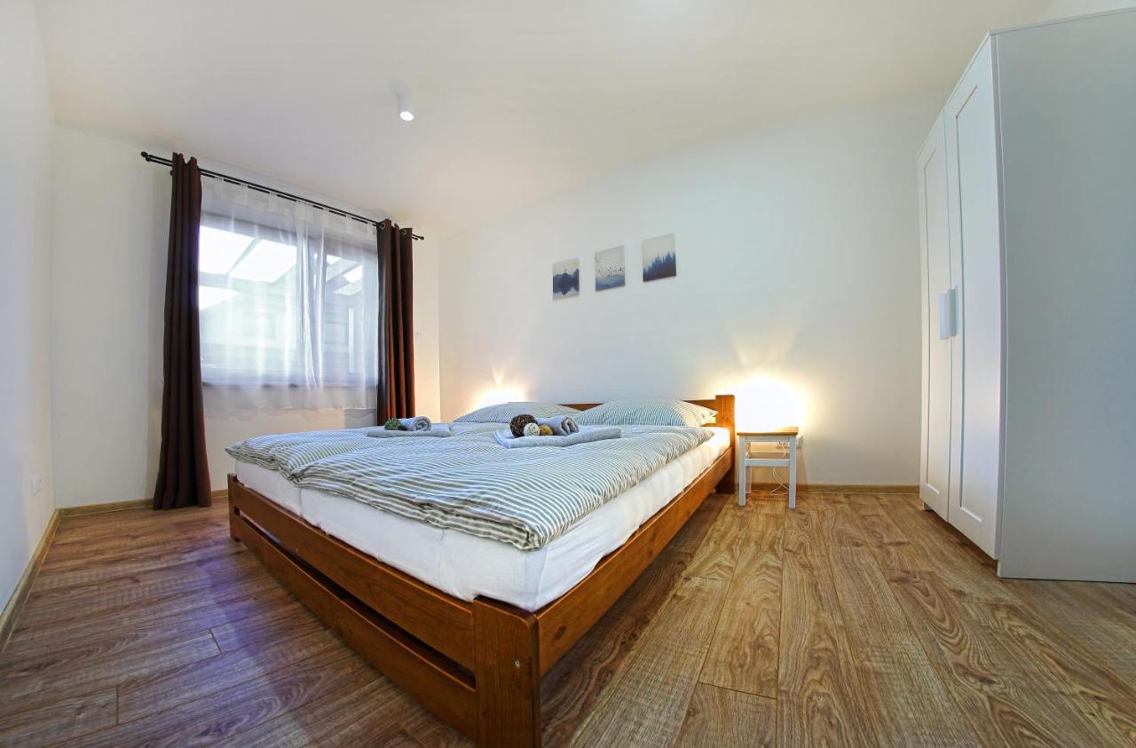 Kamilli Apartment Bešeňová Екстериор снимка